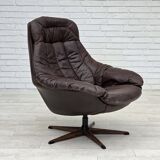1970s, Danish design by H.W.Klein, swivel chair, for Bramin Møbler.