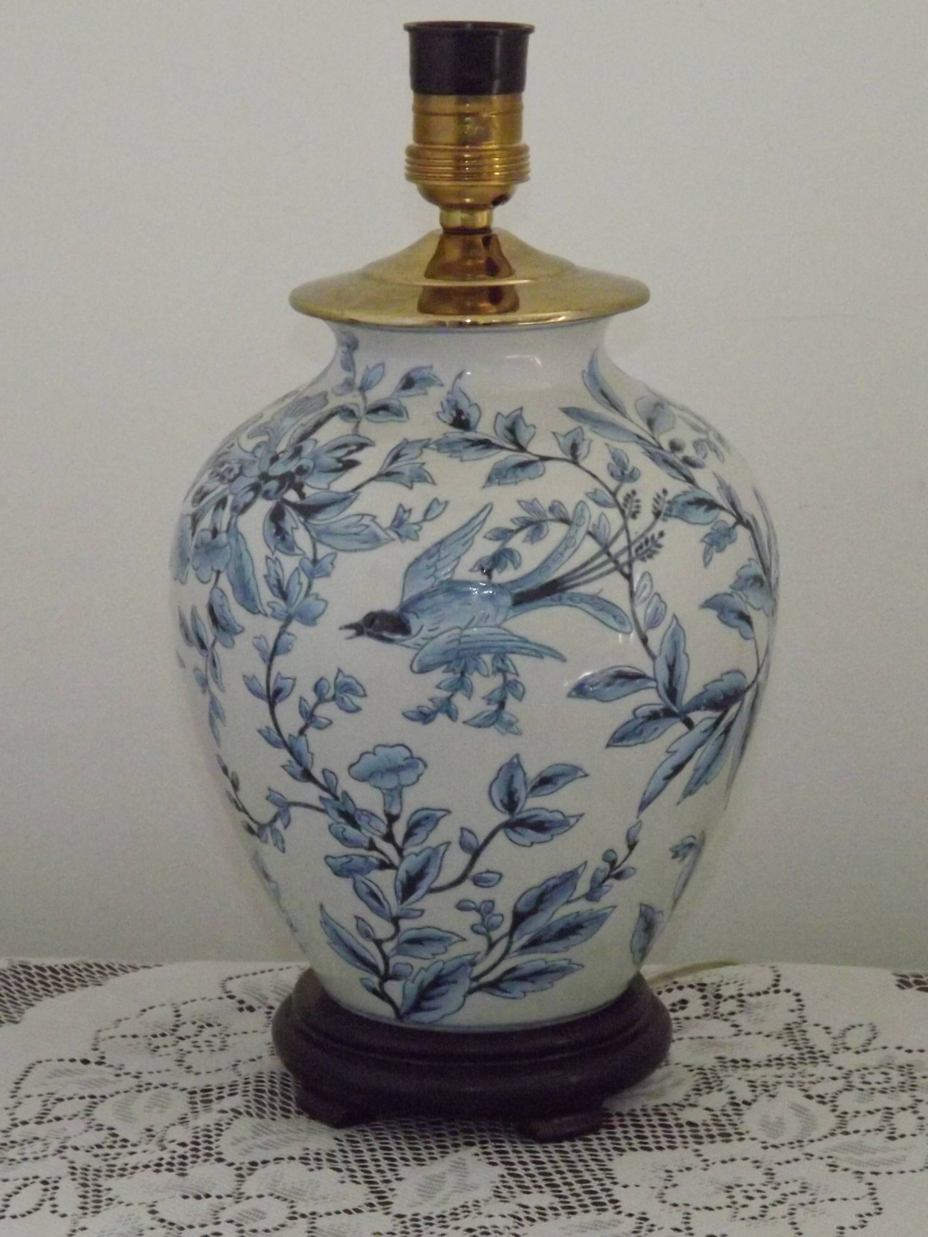 Blue & White Chinoiserie Ginger Jar Table Lamp Raised Bird & Floral Moti