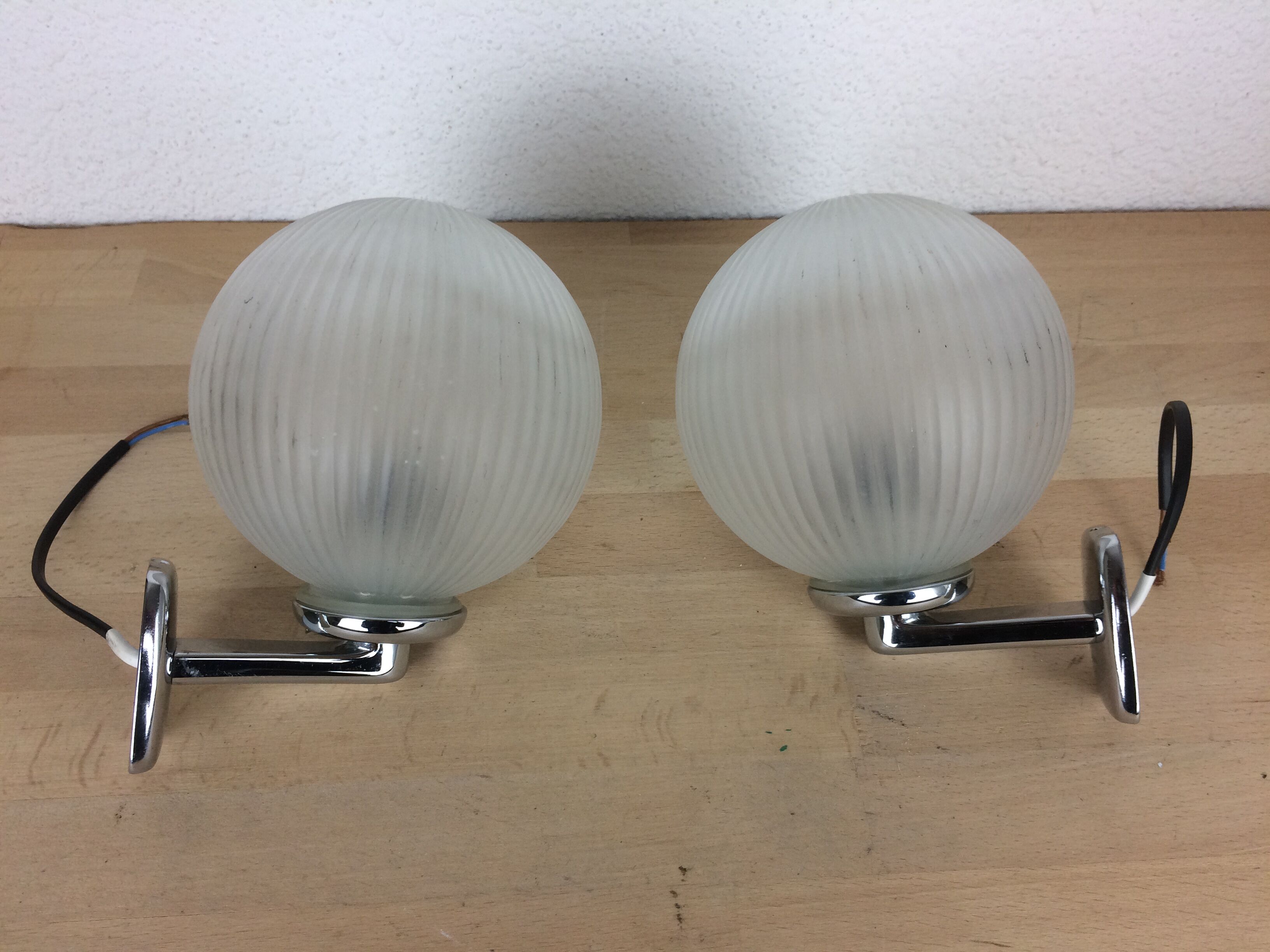 Paire d'appliques inda chrome et globe verre