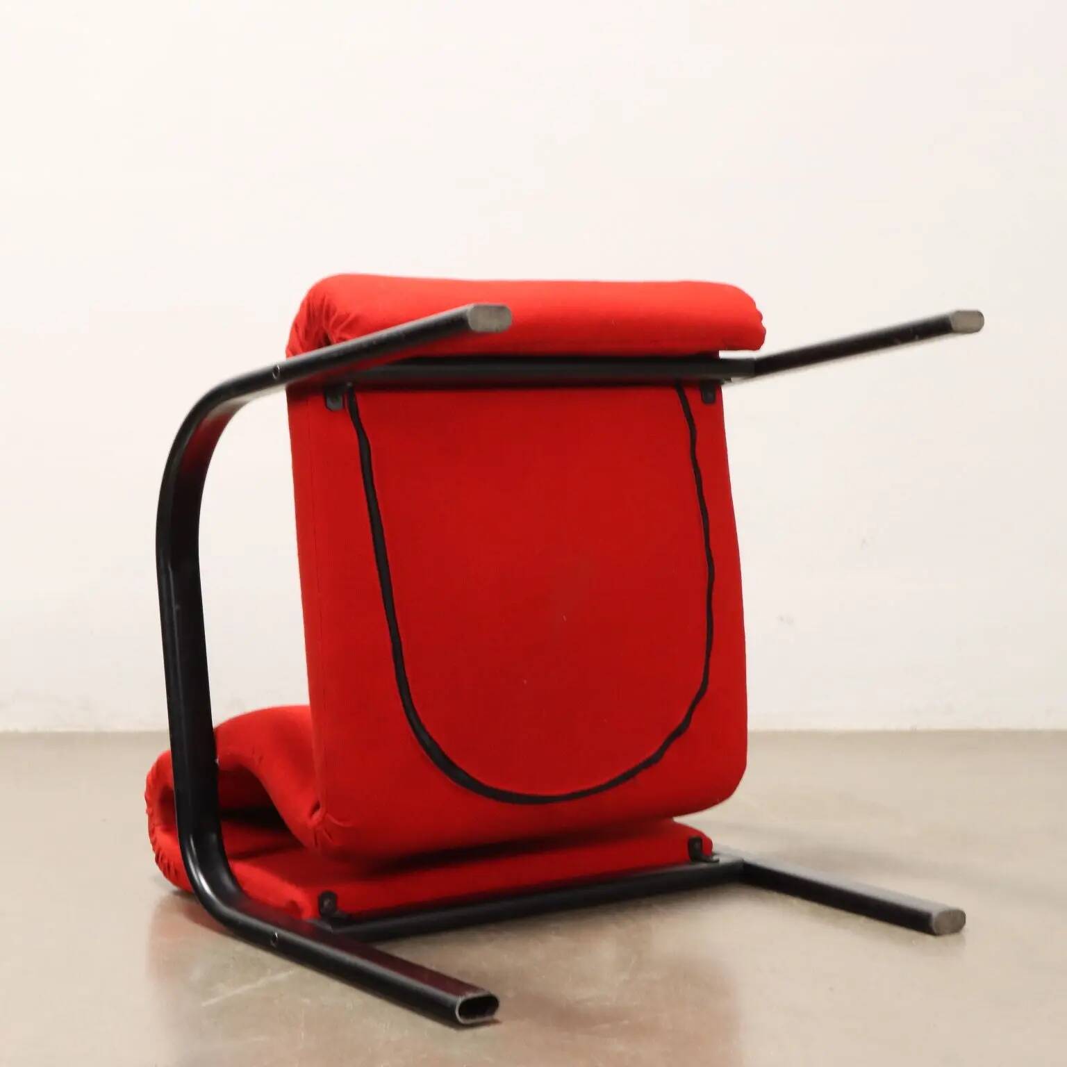 Vintage armchair from the 1980s in fabric and foam, Italy.