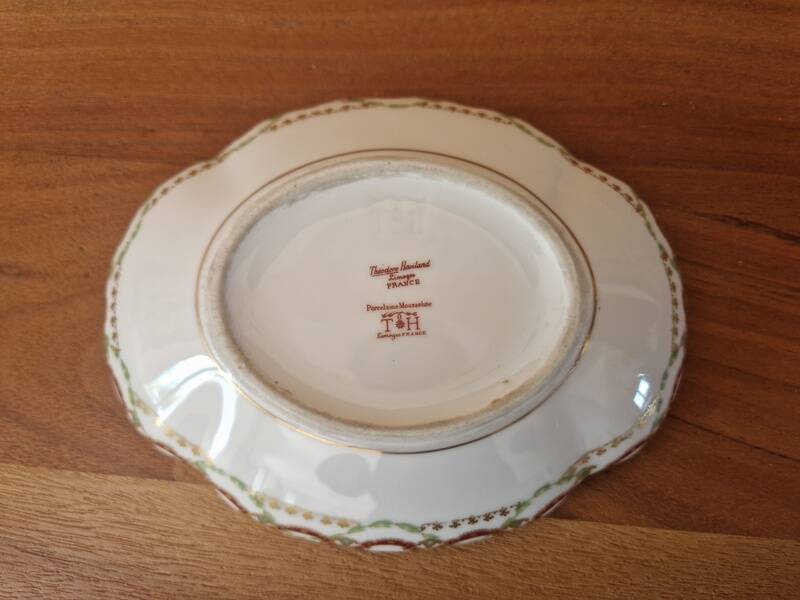 Theodore Haviland - Mousseline porcelain bonbonnière - Limoges 1900