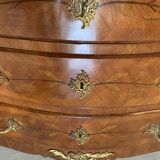 Curved chest of drawers