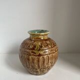 Set of 11 decorative items