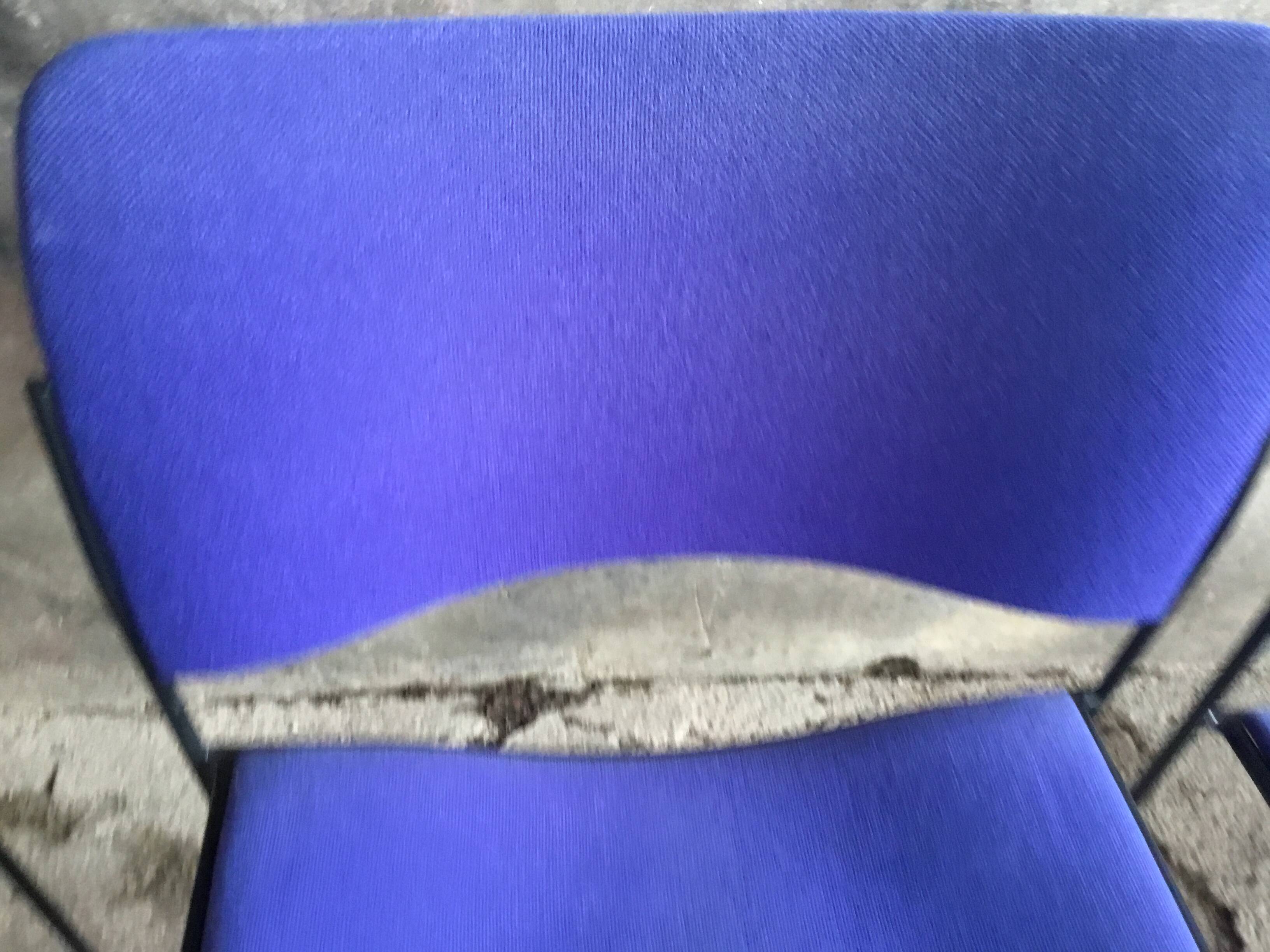 Set of 6 blue Howe 40/4 stacking chairs by David Rowland