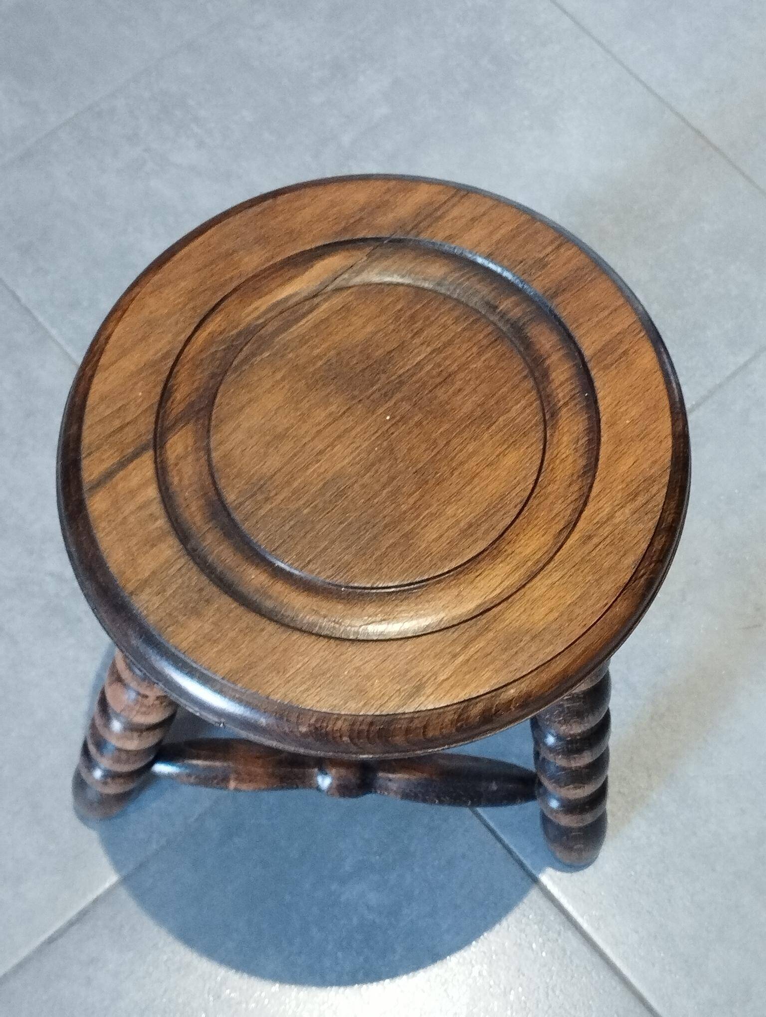 Mid-century design tripod stool, by Charles Dudouyt.