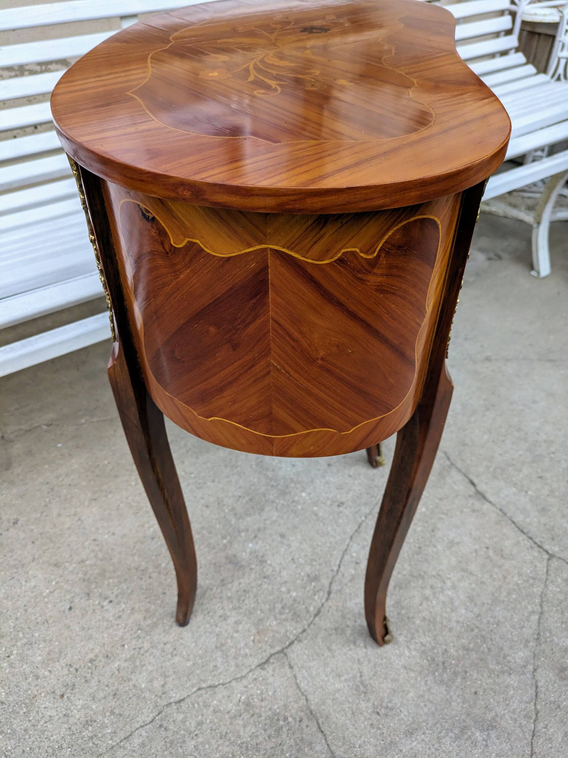 Louis XV style rosewood marquetry table