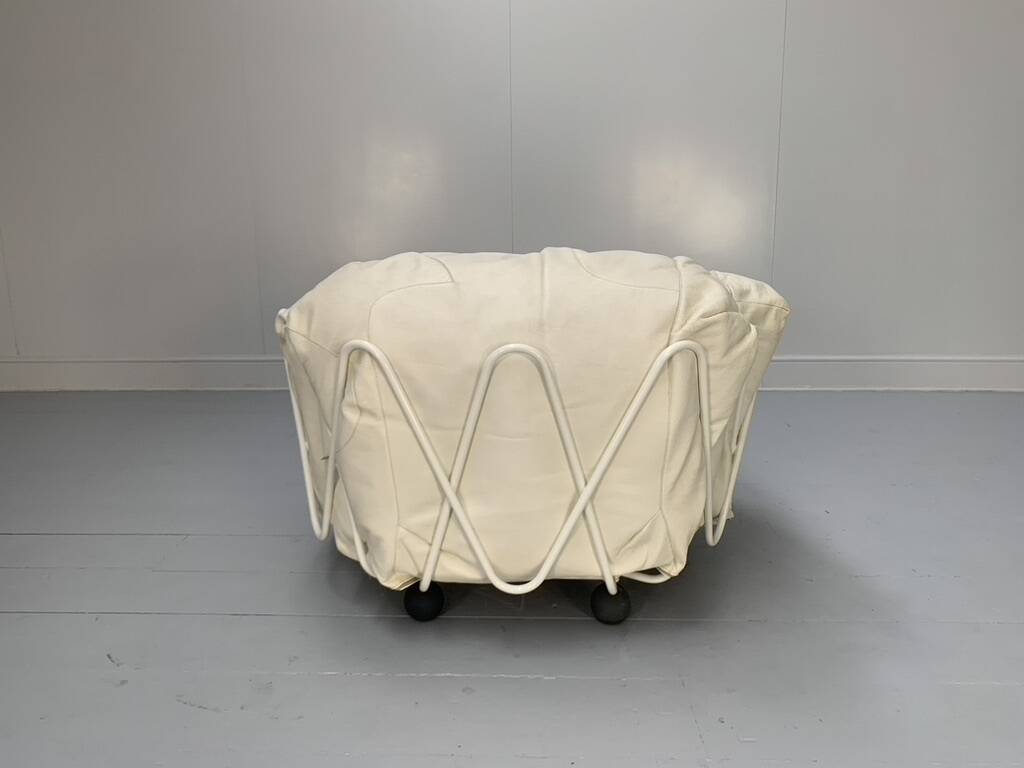 Edra Corbeille Armchair – In ivory white leather