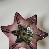 Grand Vide-poche Etoile de Mer/Création Joseph Michael Hospodka/ Verrerie Tchèque Chribska en verre d Art soufflé améthyste/Vert. Diam 24 cm