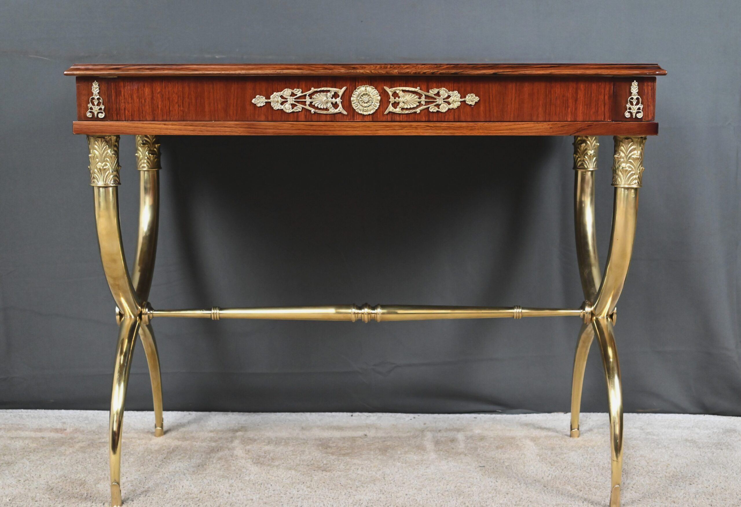 Console en placage d’acajou, style Empire – 1re partie XXe