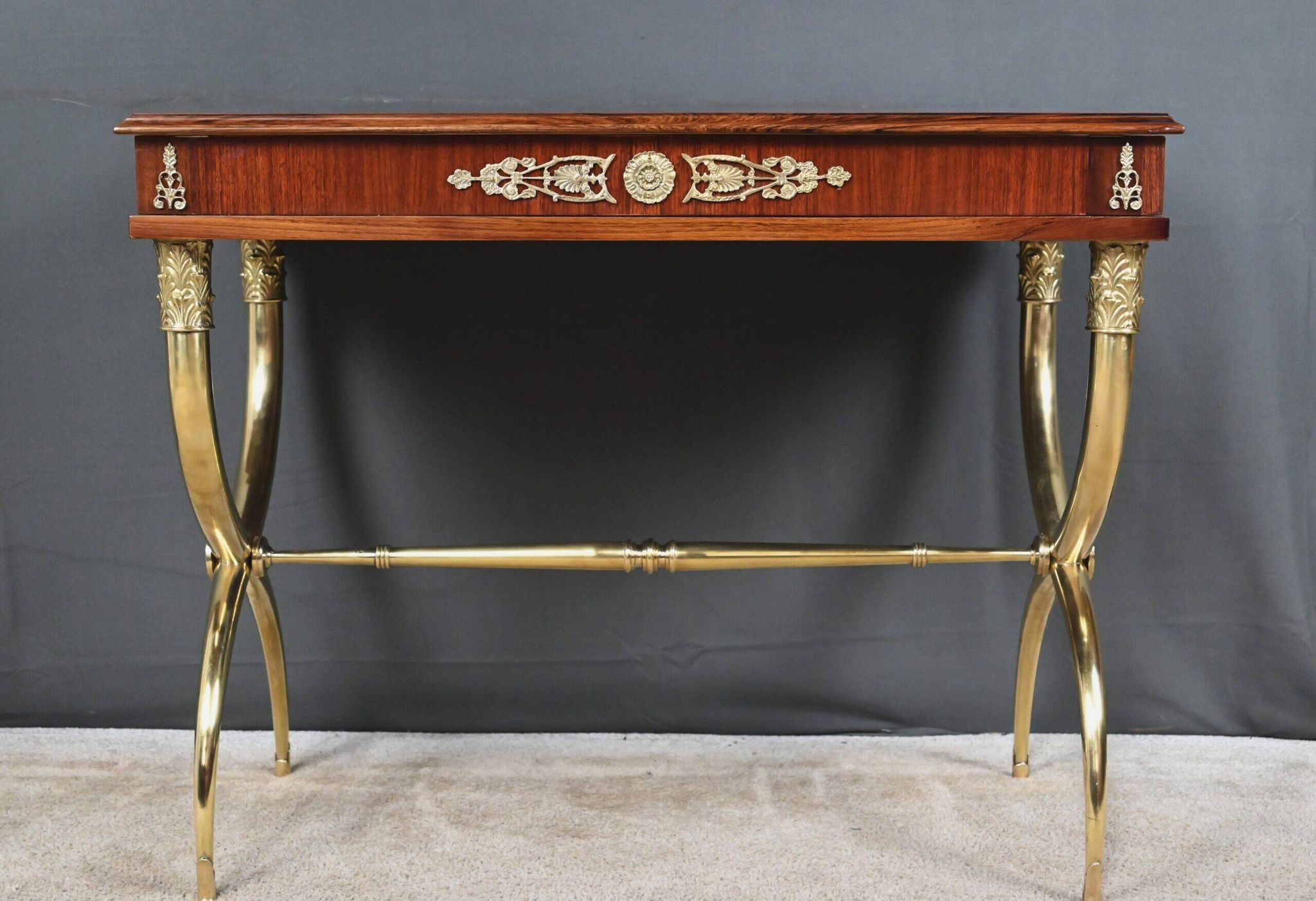 Console en placage d’acajou, style Empire – 1re partie XXe