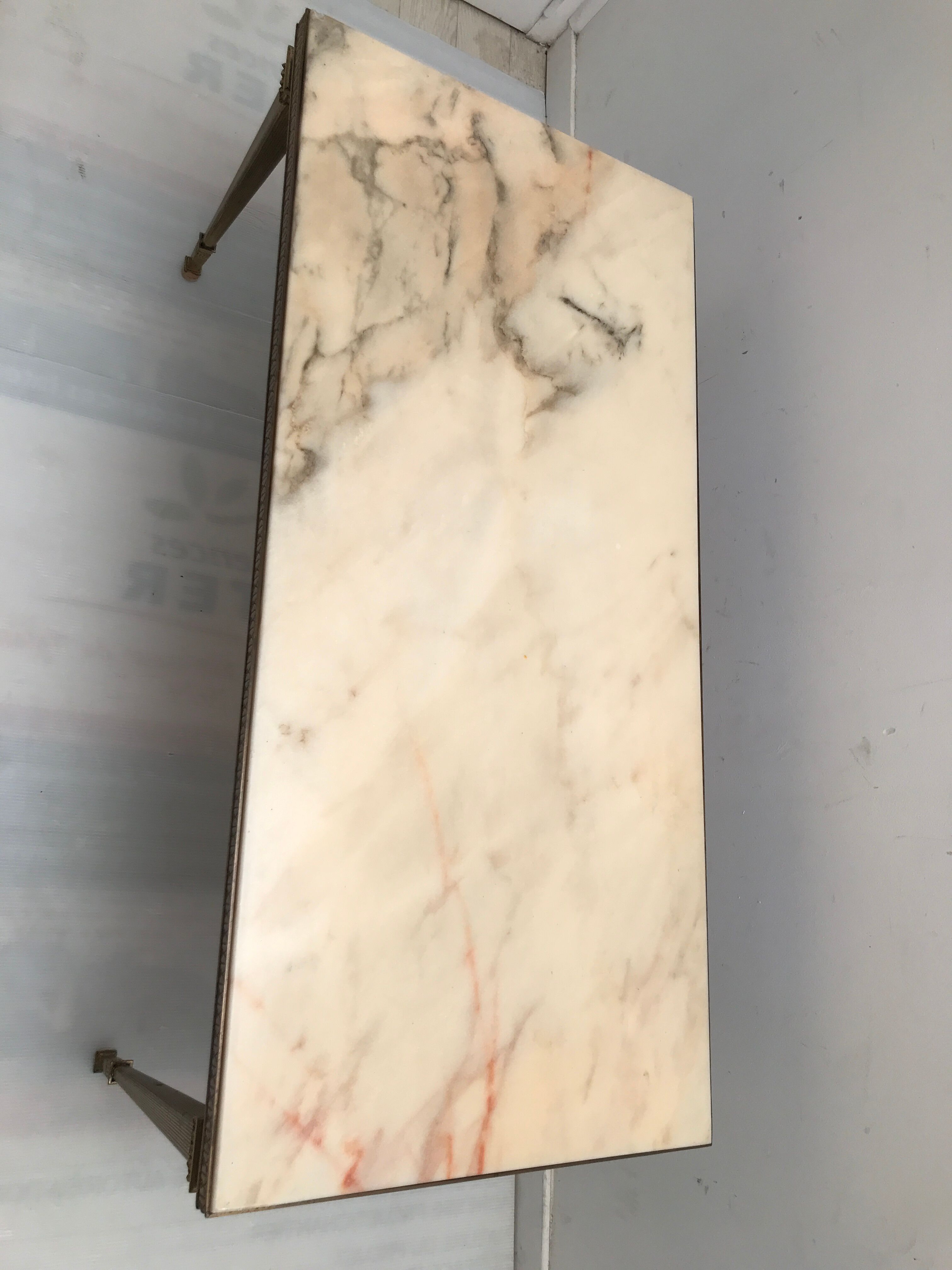 Coffee table in onyx marble 50s-60s