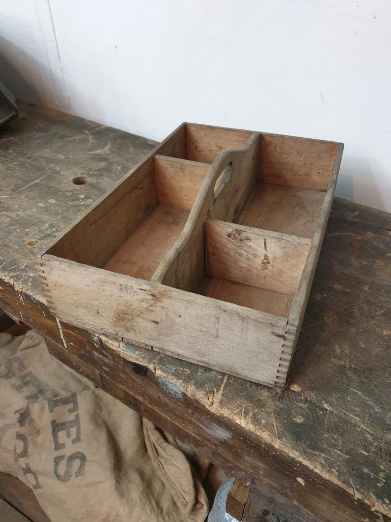 Wooden crate