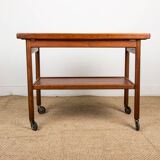 Danish extendable two-tiered teak serving trolley, 1960s, Kurt Ostervig.