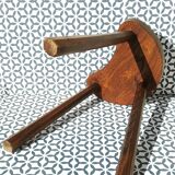 Tabouret tripode forme haricot