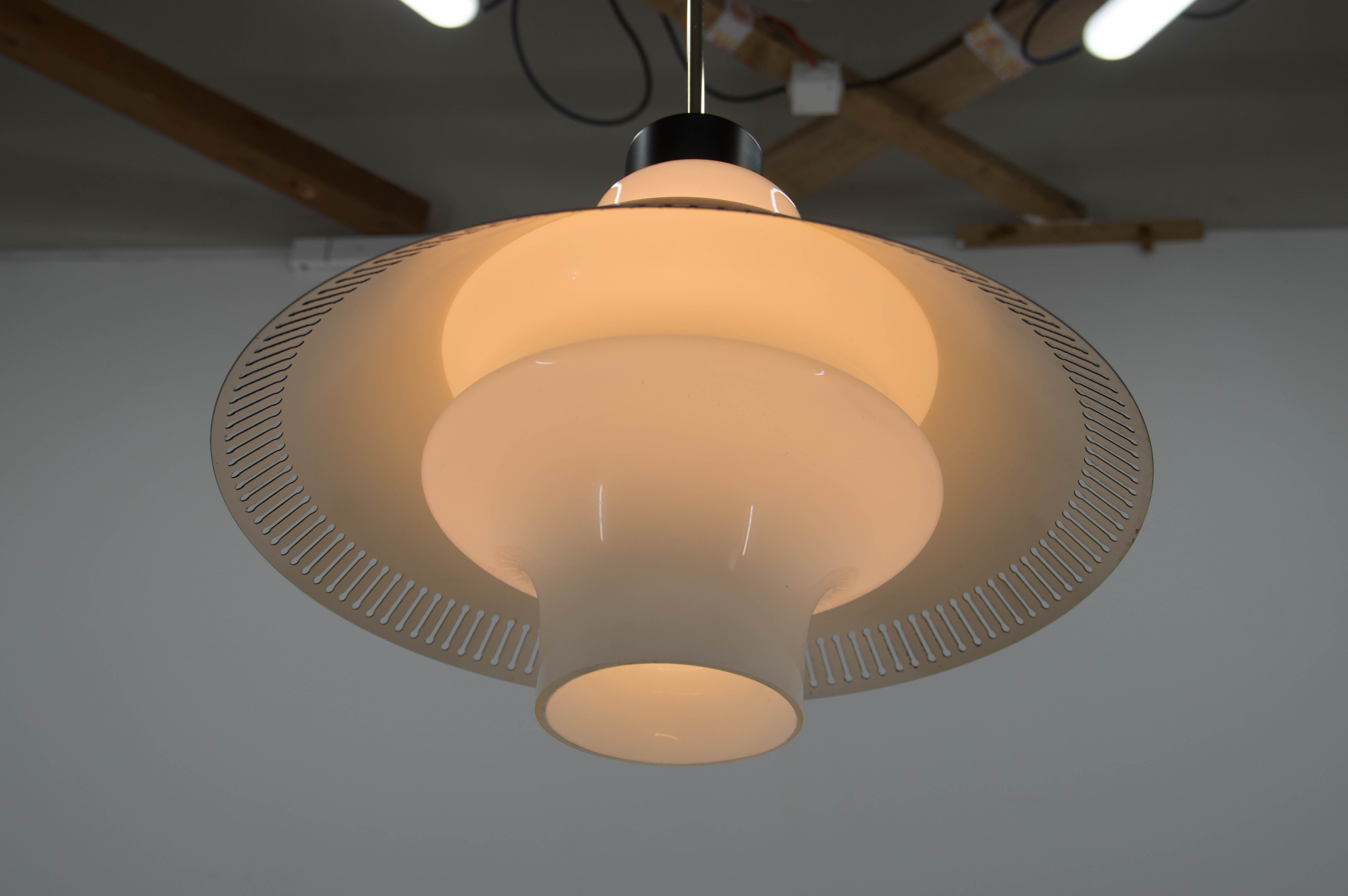 Lustre mid-century par Napako, Tchécoslovaquie, années 1970