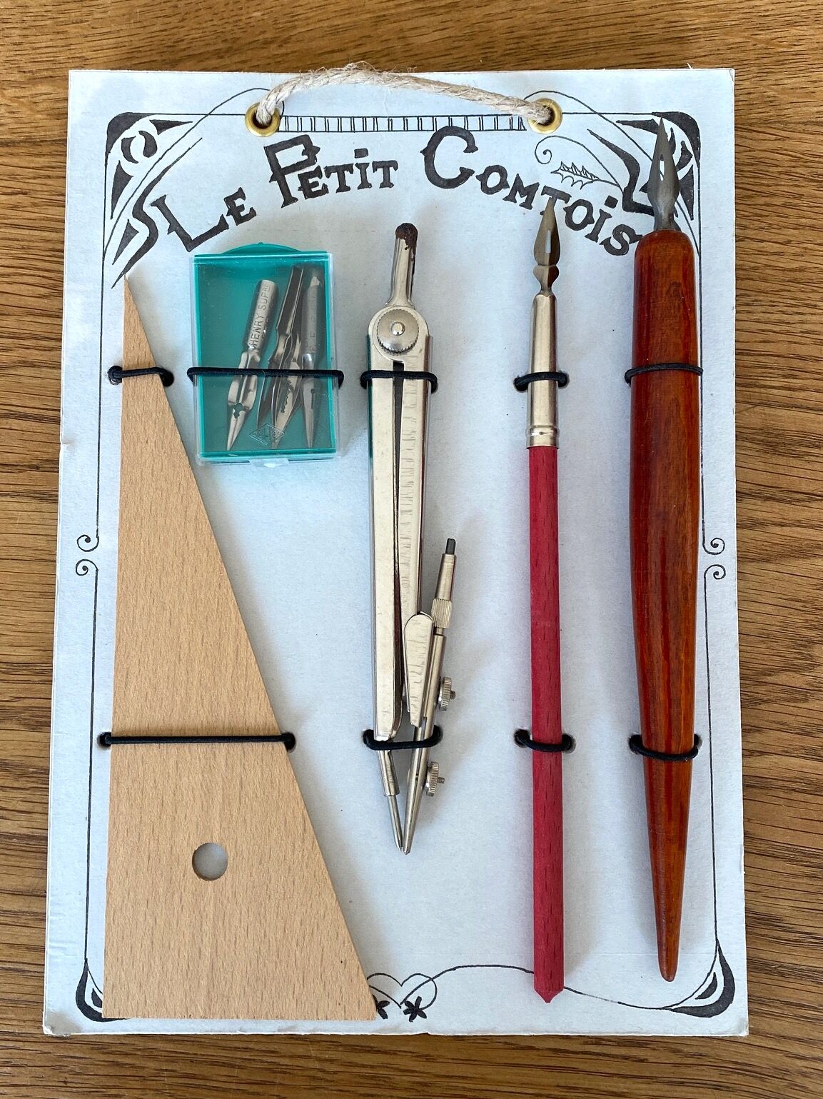 Toolbox of school Le petit comtois