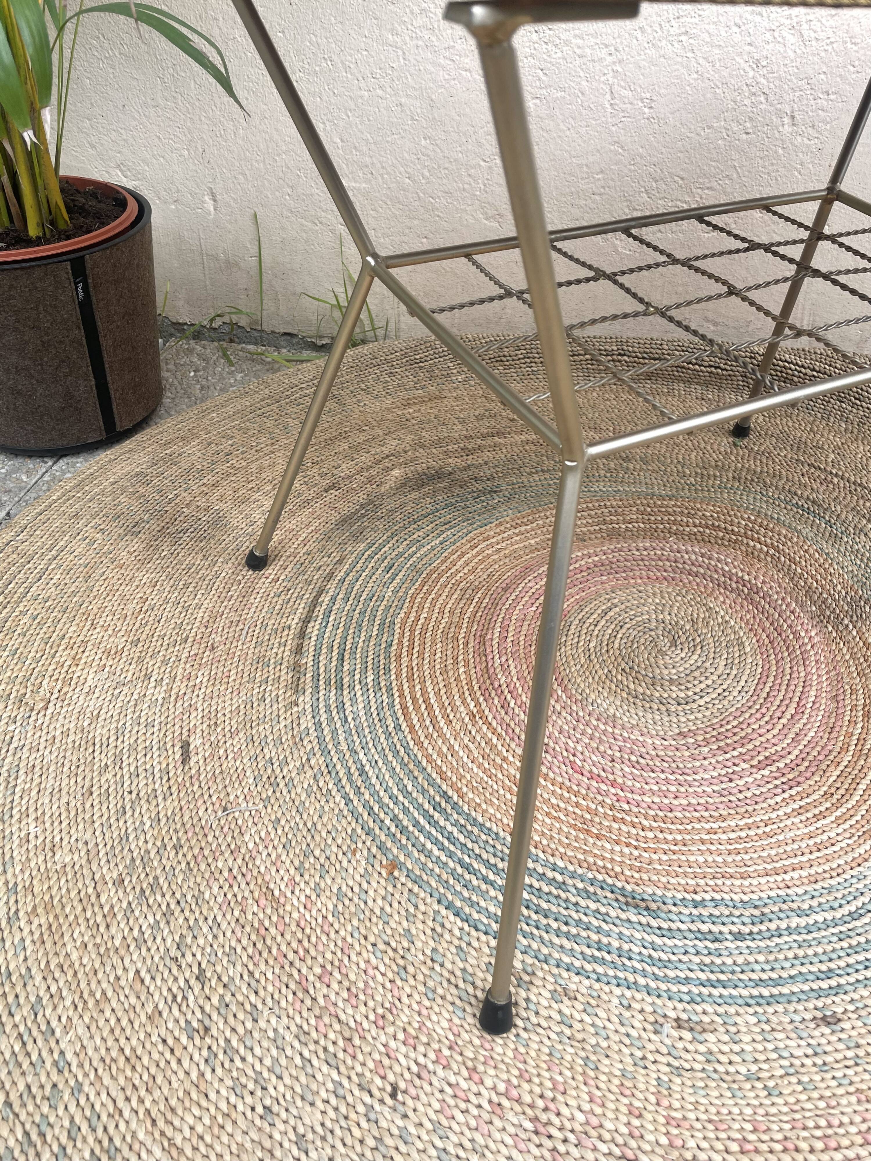 Vintage coffee table flower top