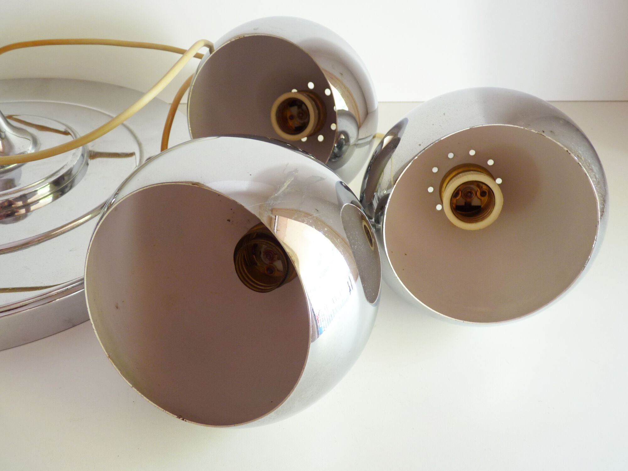 Cascading pendant 3 lamps