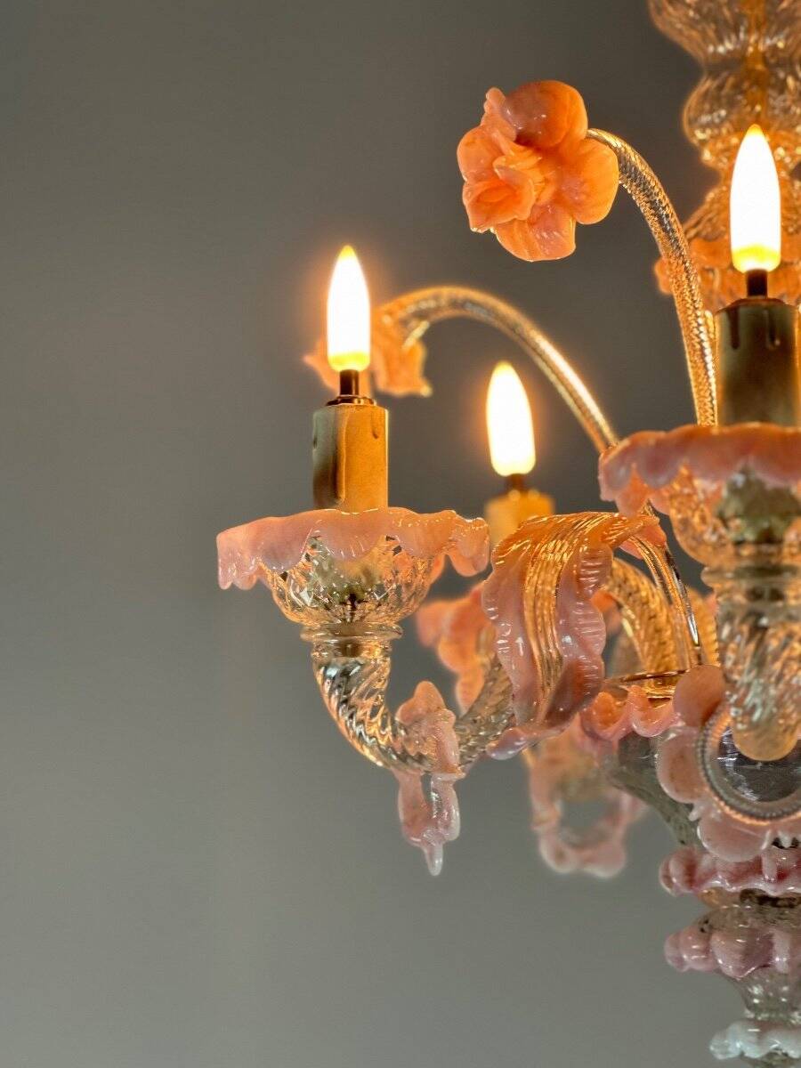 Small venetian chandelier in colorless and pink murano glass 5 arms of light circa 1920
