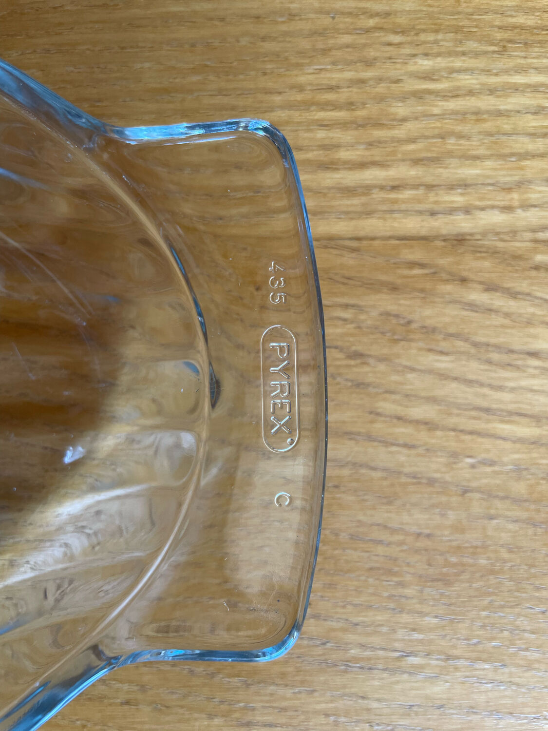 Set of 6 pyrex glass scallops