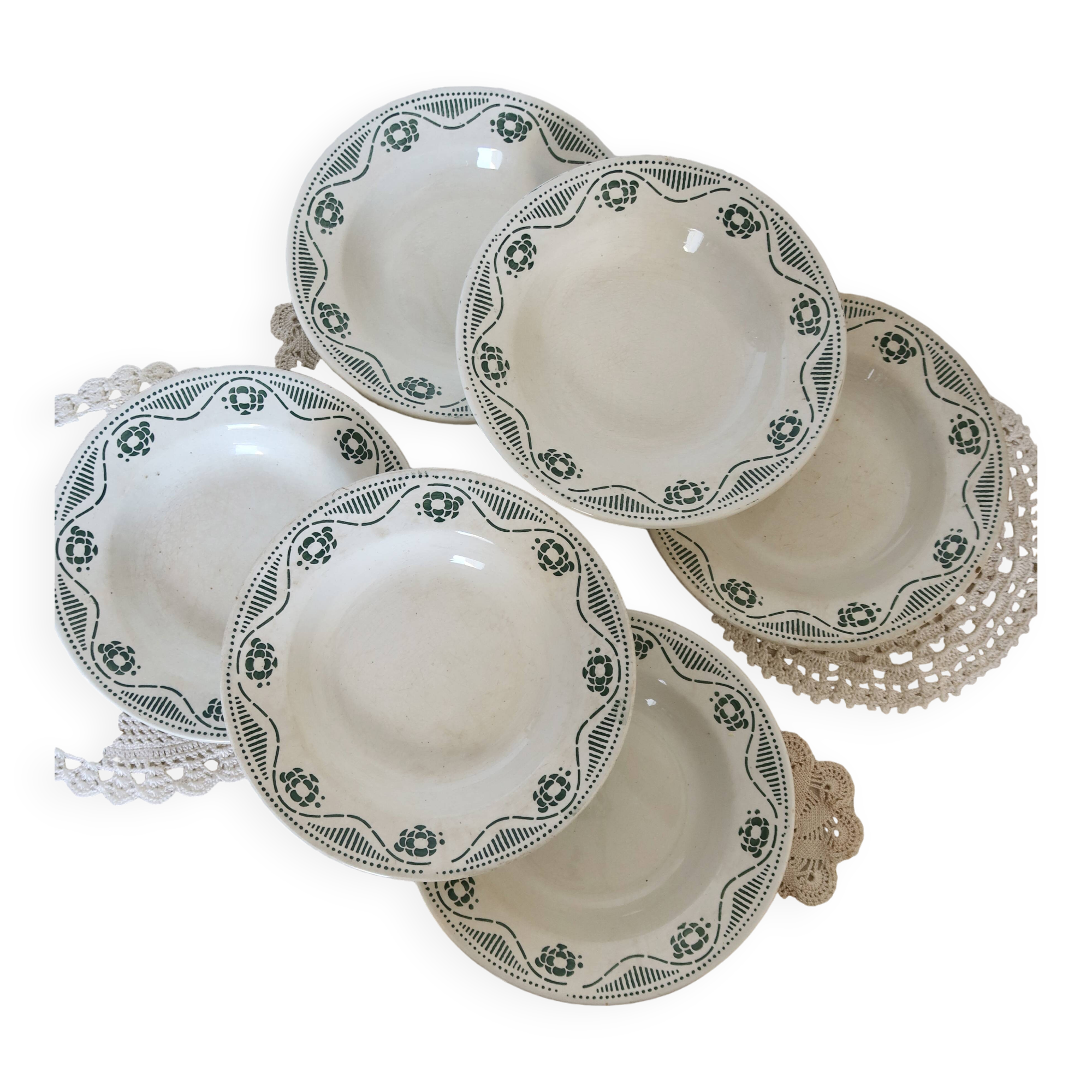 6 deep iron earth plates Nouvelles Galeries Ennegé Paris Robert model 1930s