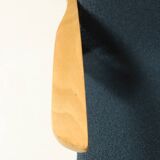 Fauteuil vintage scandinave bleu marin bouclé design moderne milieu siècle