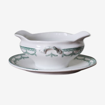 Boch Frères Keramis gravy boat, "Ney"-modèle, années 1910