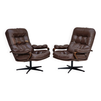 1970s, Vintage Danish, pair of swivel leather armchairs, original condition.