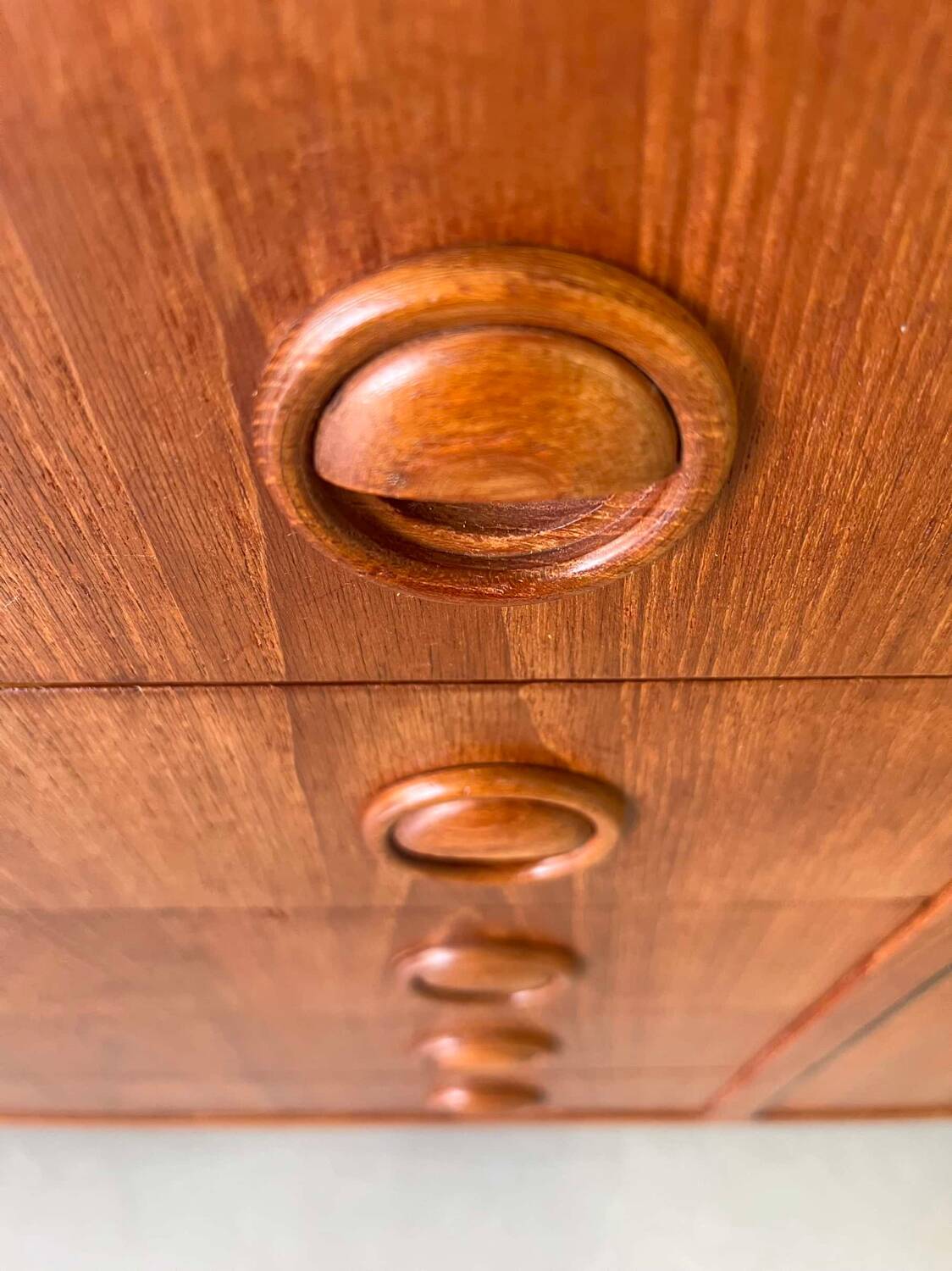 Vintage lowboard XL teak