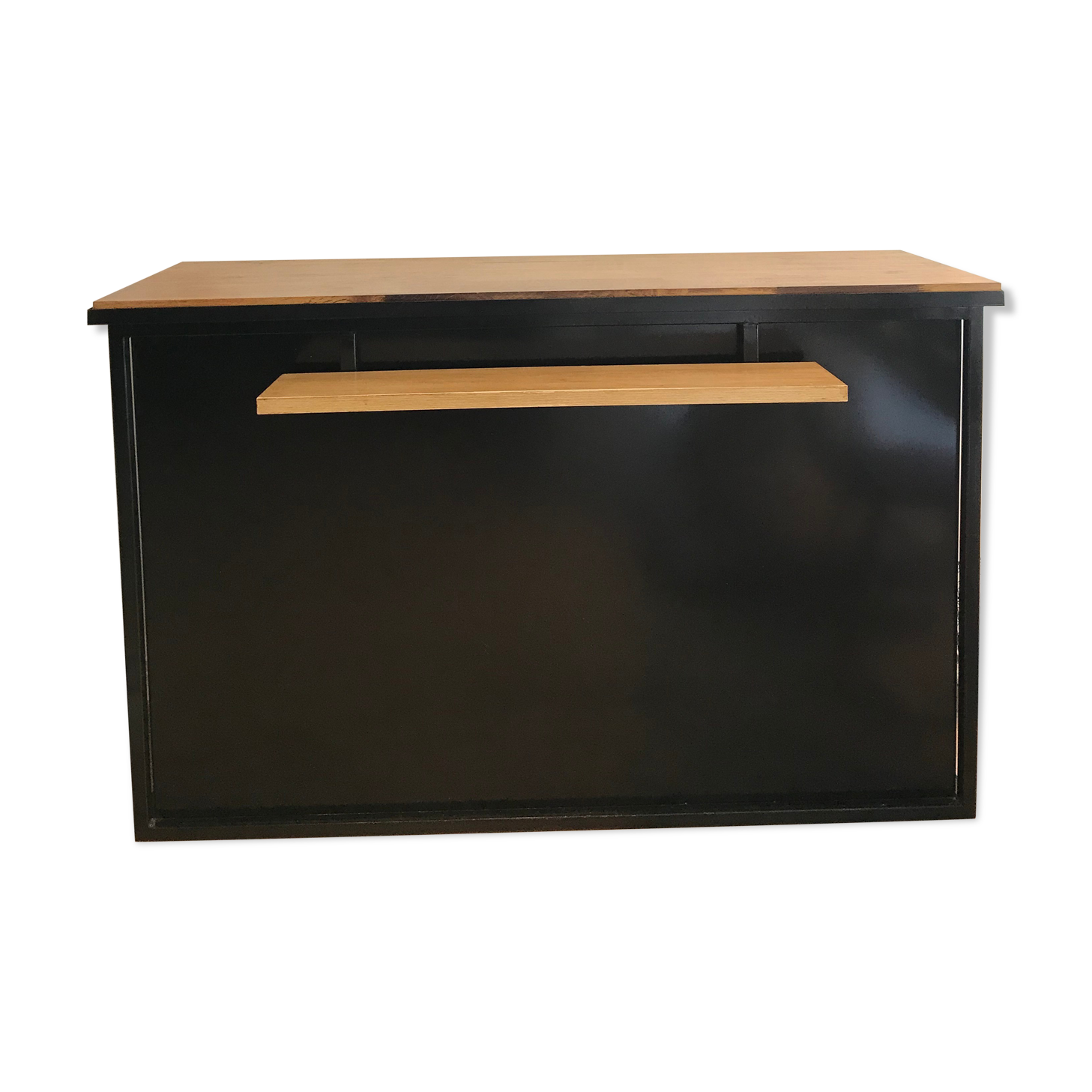 Metal and wood countertop