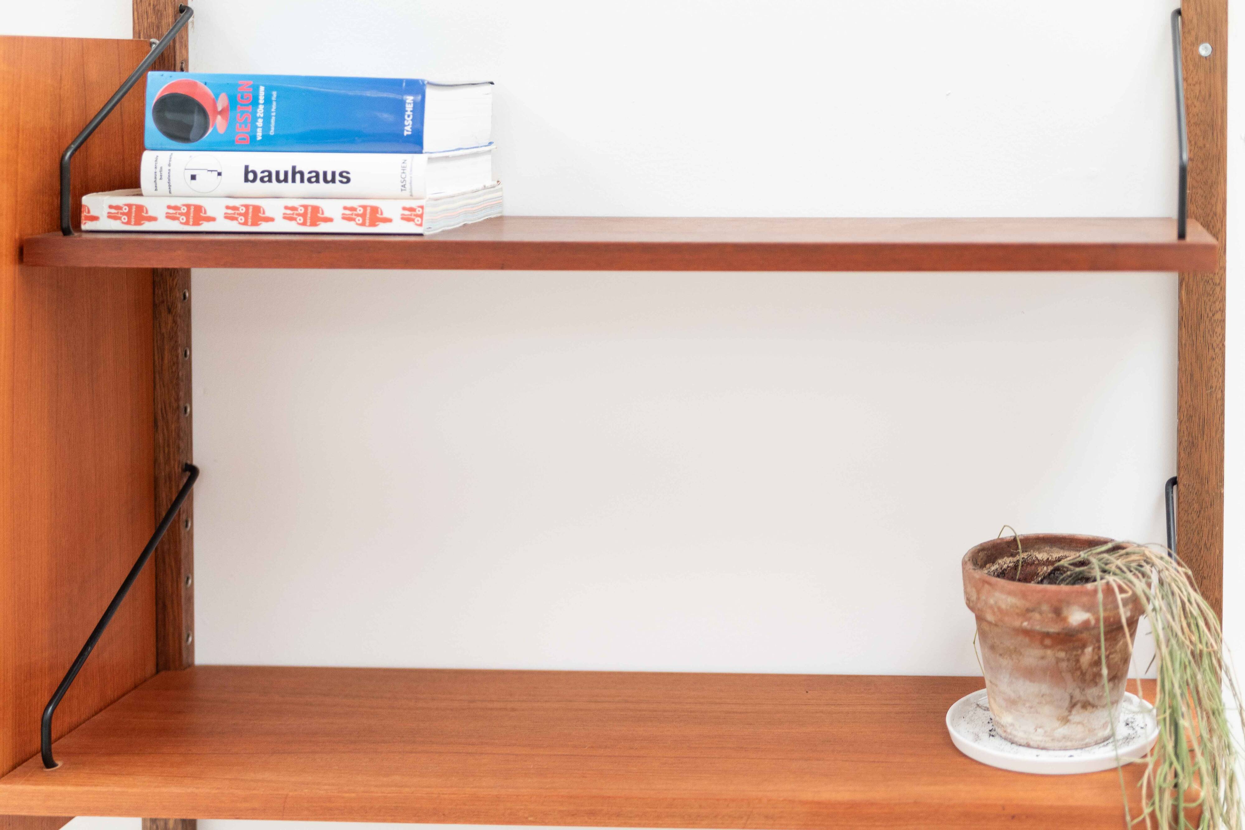 4-Bay Wall Unit by P. Cadovius