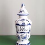 Ceramic apothecary pot