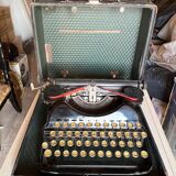 Machine à écrire vintage Corona