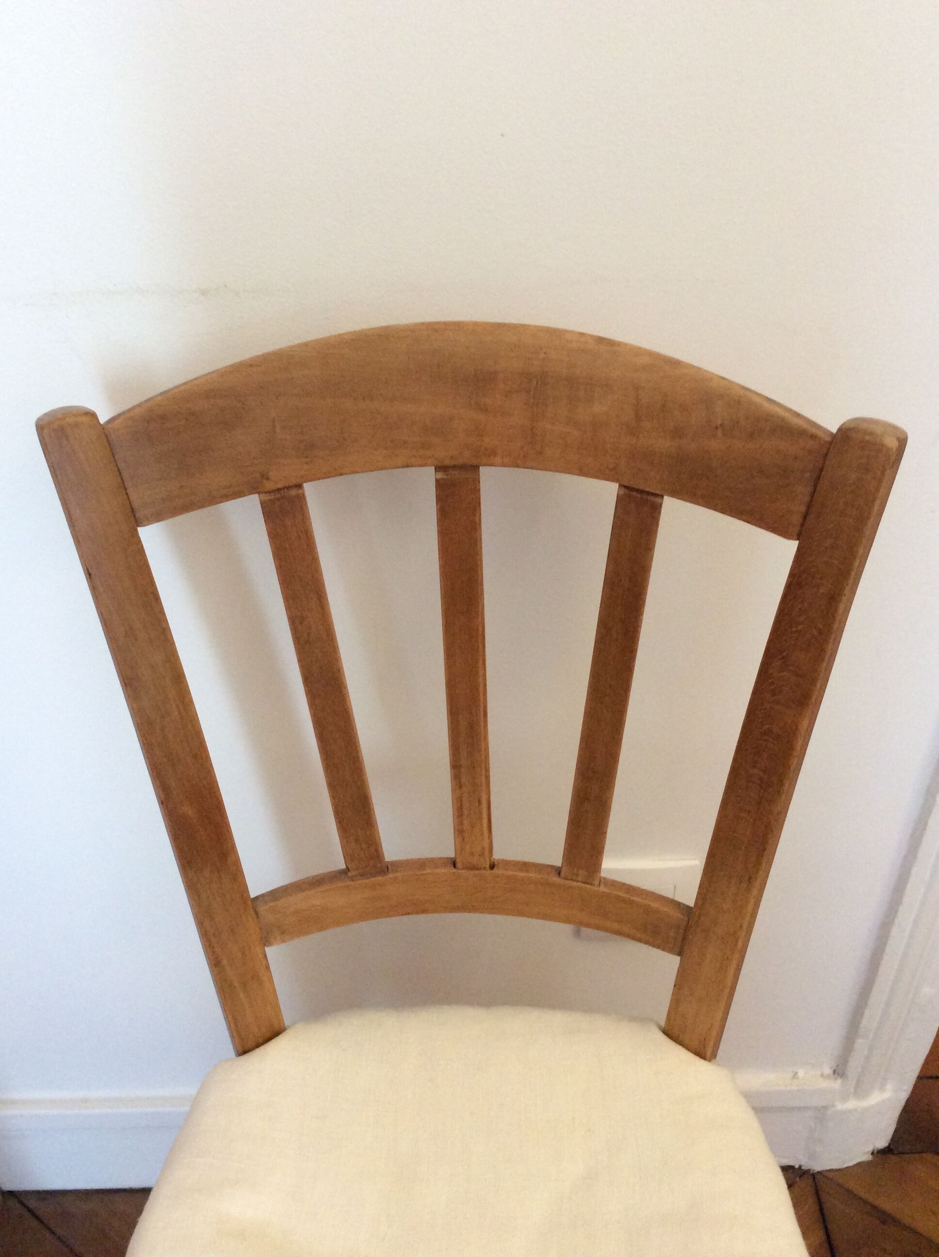 Vintage country chair