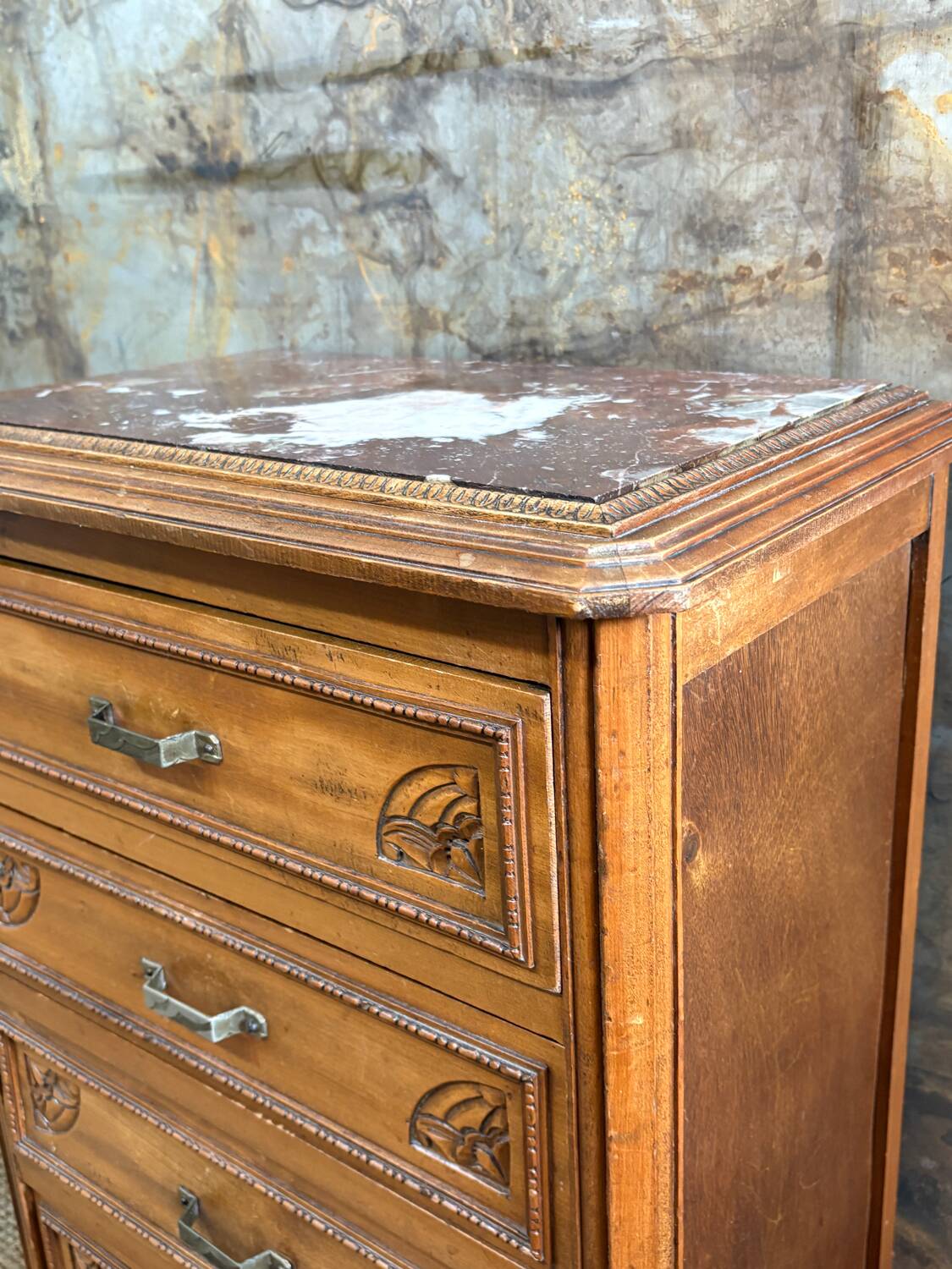 Art Deco chest of drawers