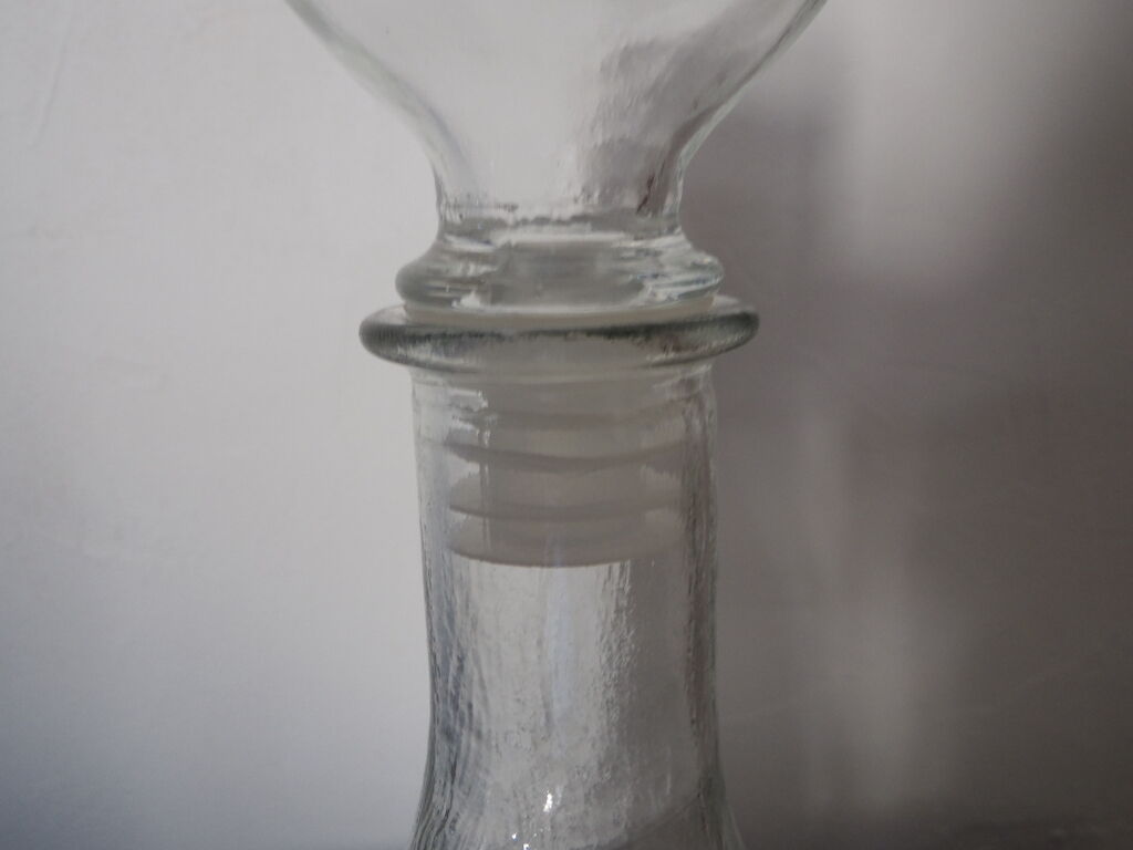 Glass cat shape bottle