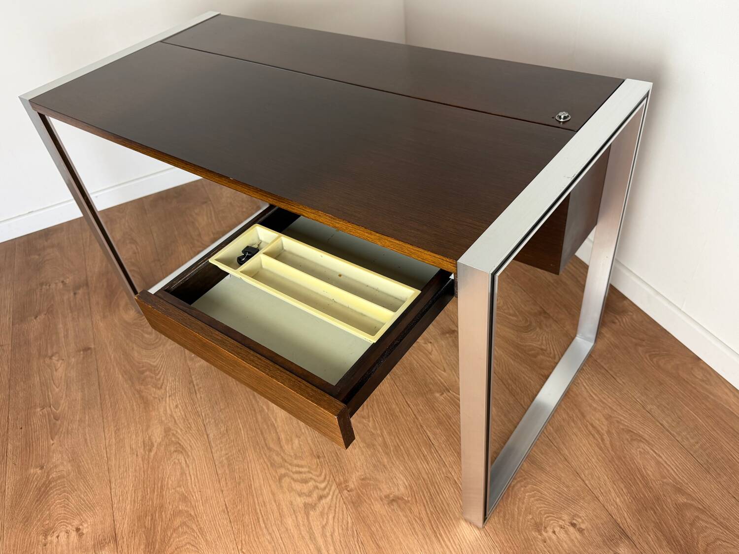 Bureau Roche Bobois – design moderniste des années 70