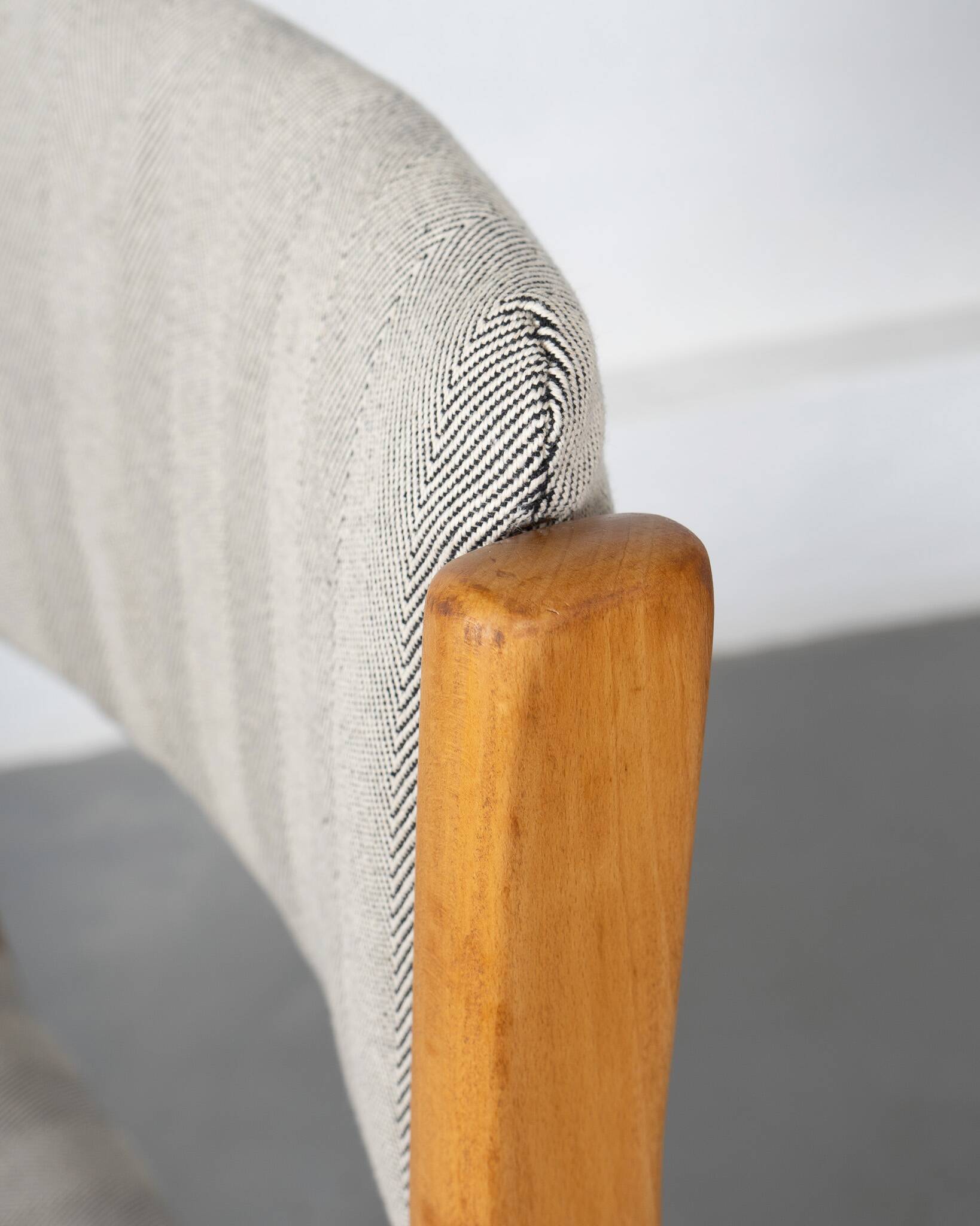 Set of 2 Beech Chairs by Guilleumas, Spain