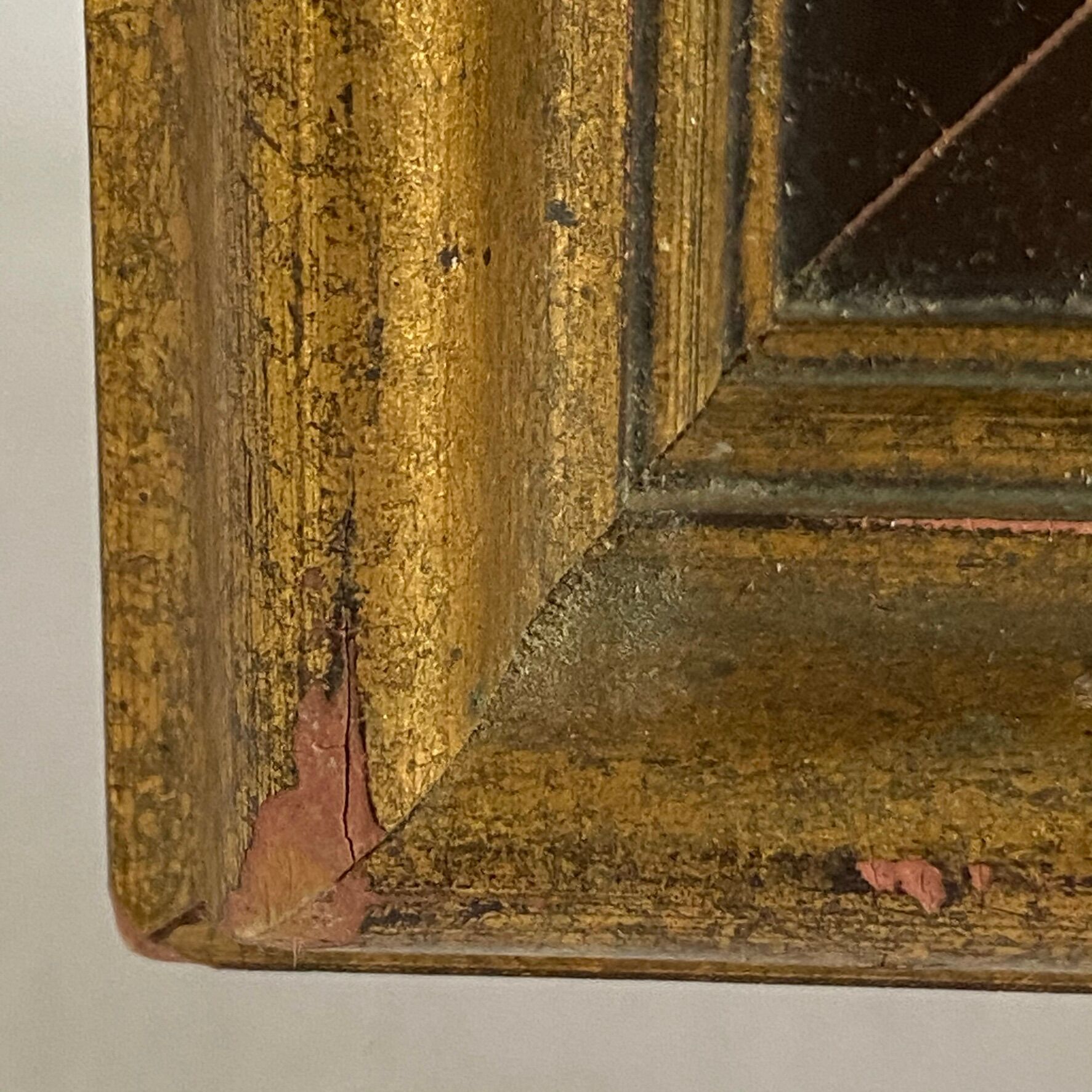 Golden leaf gold mirror