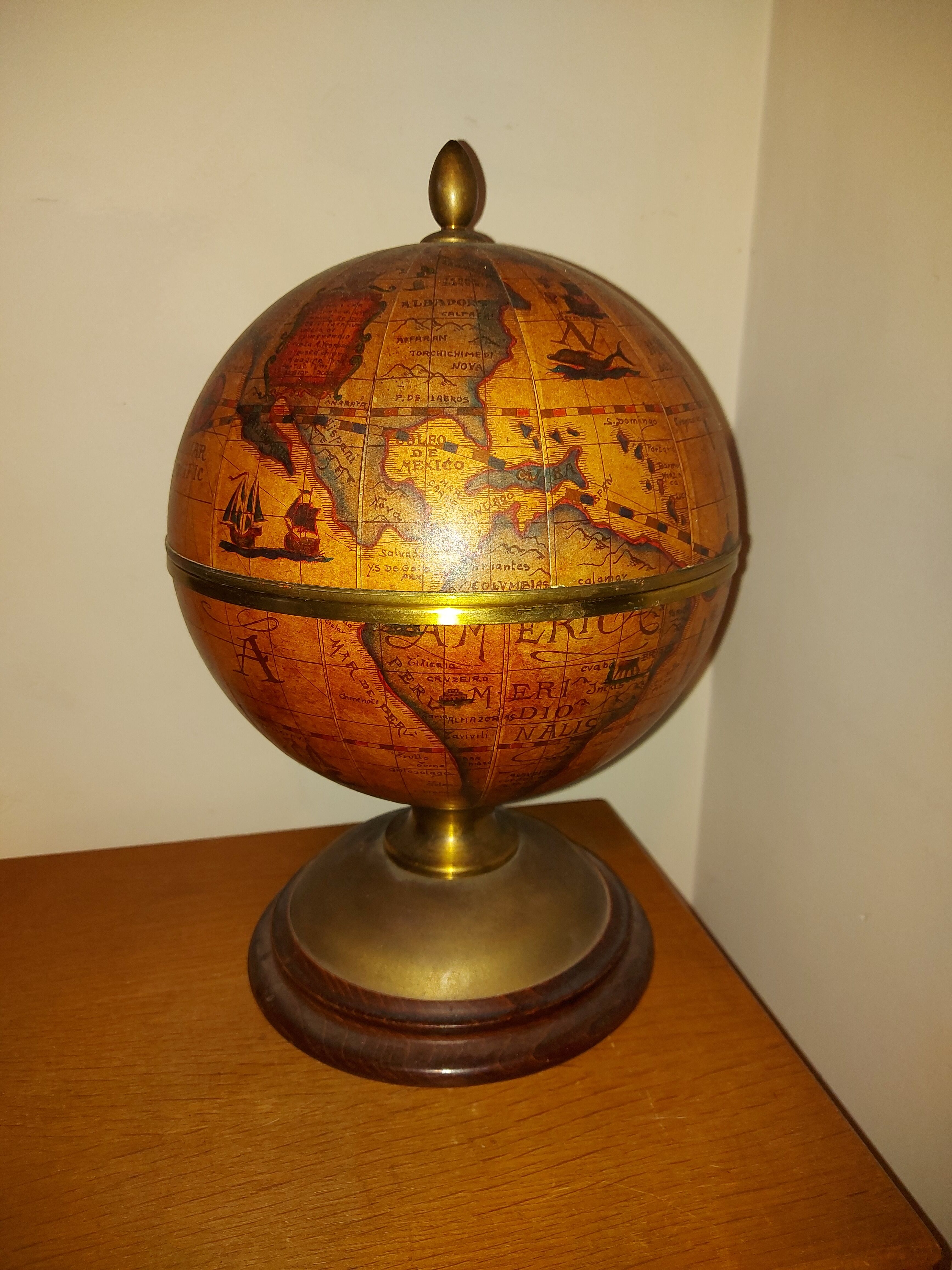 Vintage ice bucket (made in italy) Globe Earth, world map