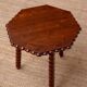 Table d'appoint tripode victorienne antique en chêne, XIXe siècle