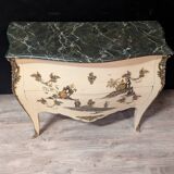 Curved Louis XV style chest of drawers with chinoiserie decoration