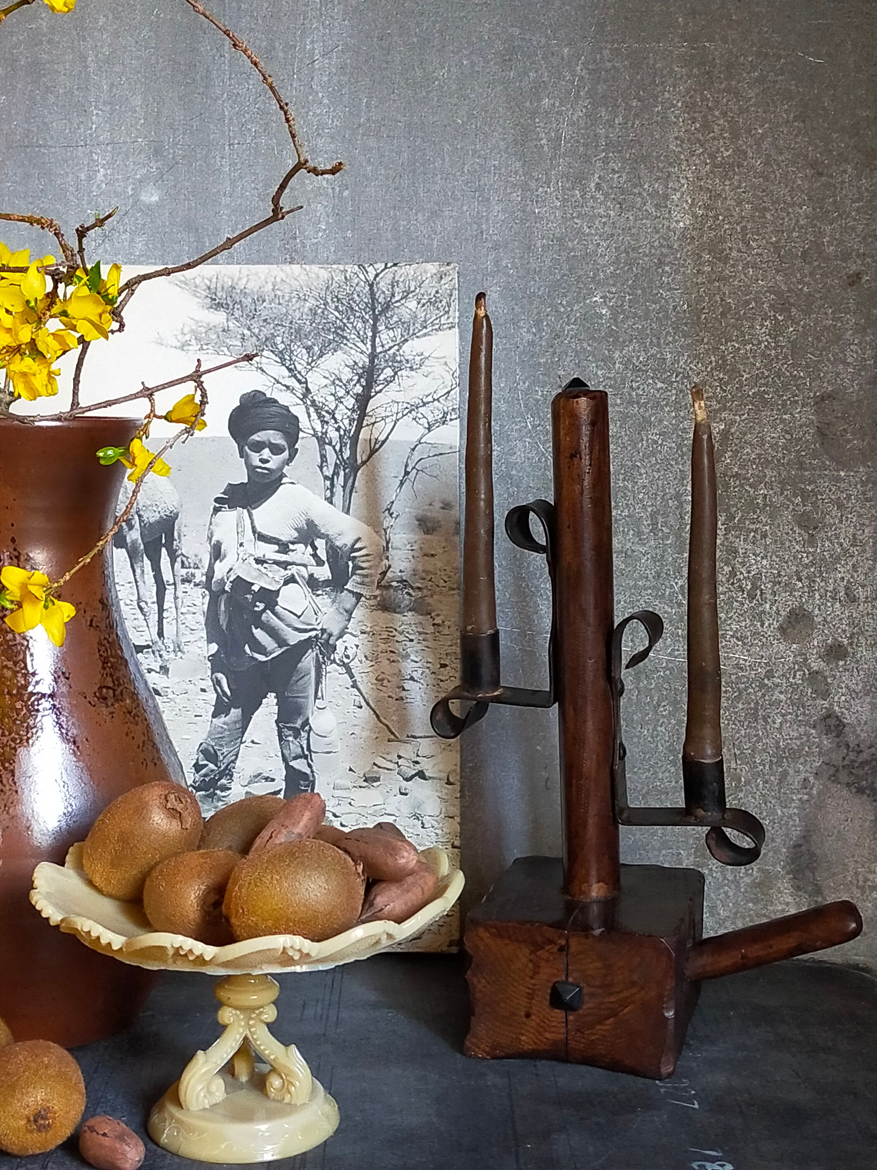 Rustic candle holder Art-popular solid wood and vintage wrought iron