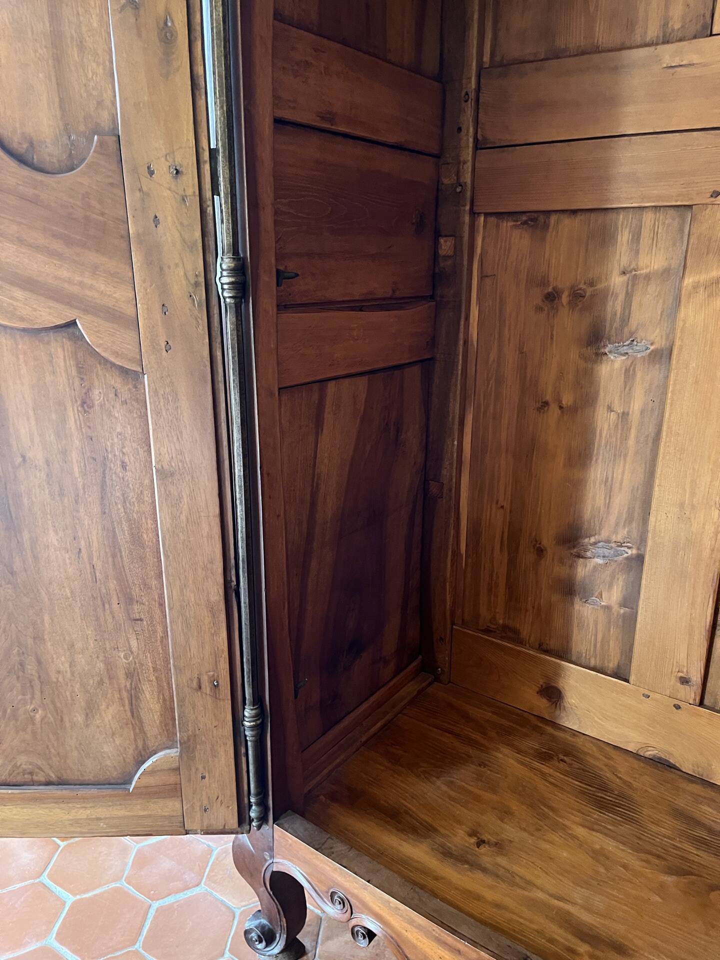Wedding wardrobe, Provençal in solid walnut