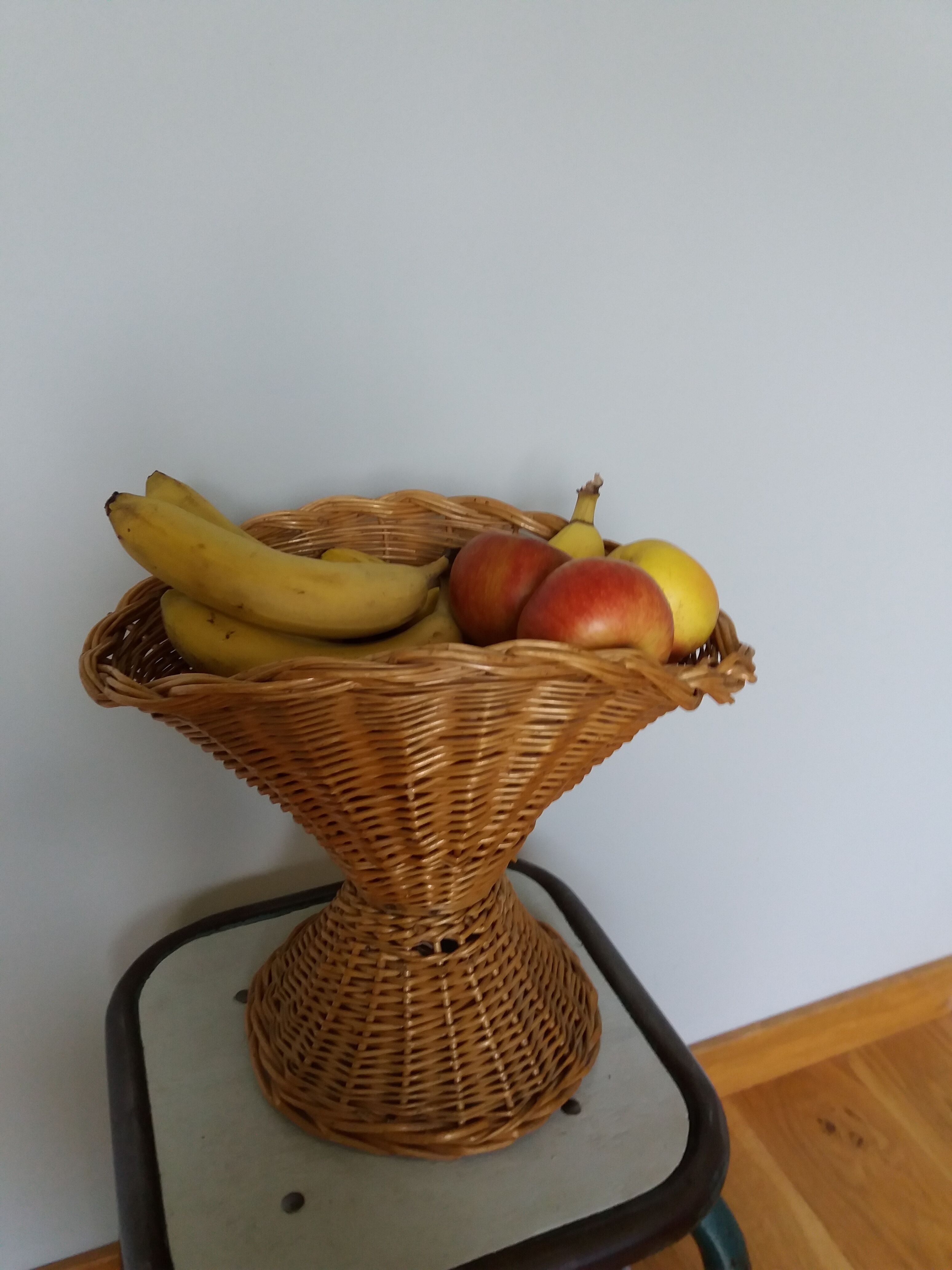 Rattan basket wicker vase cut