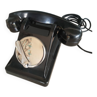 telephone des annèes 60 en bakelite noir