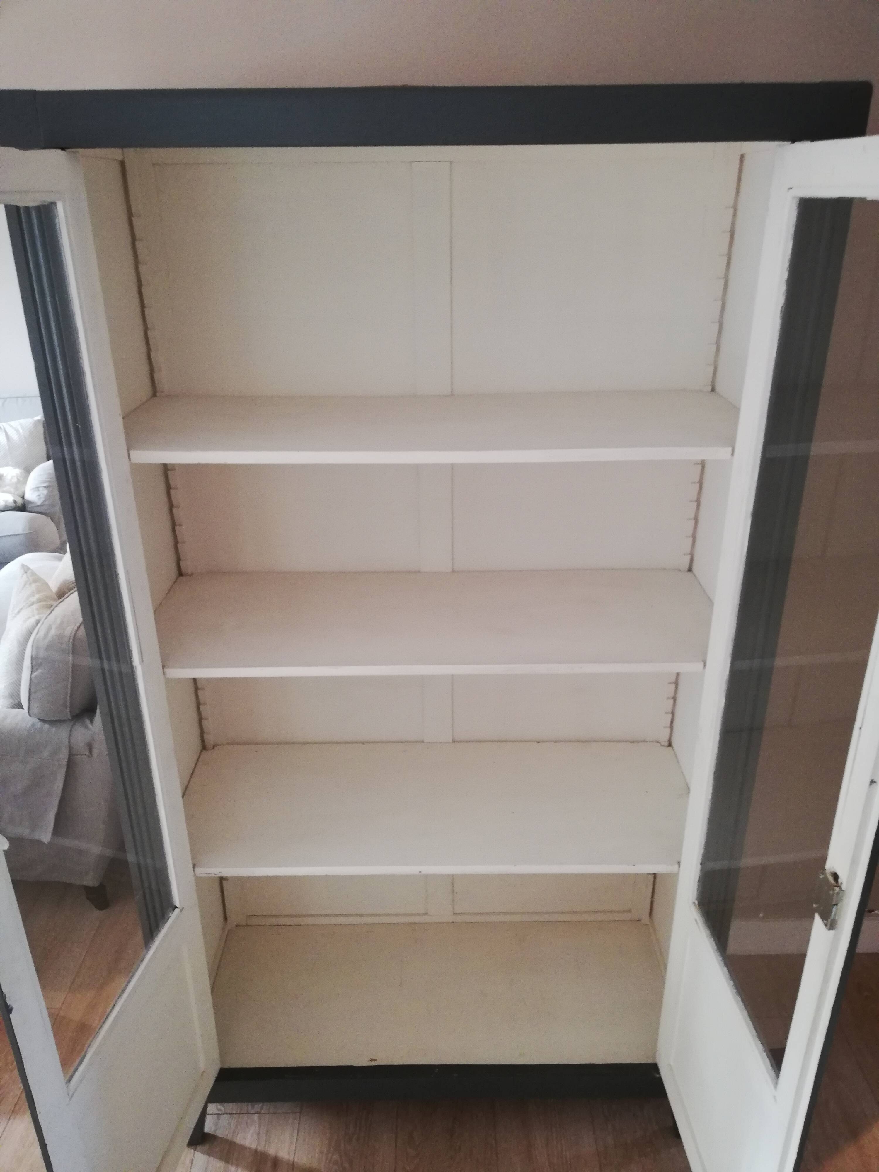 Glass cabinet in Paris