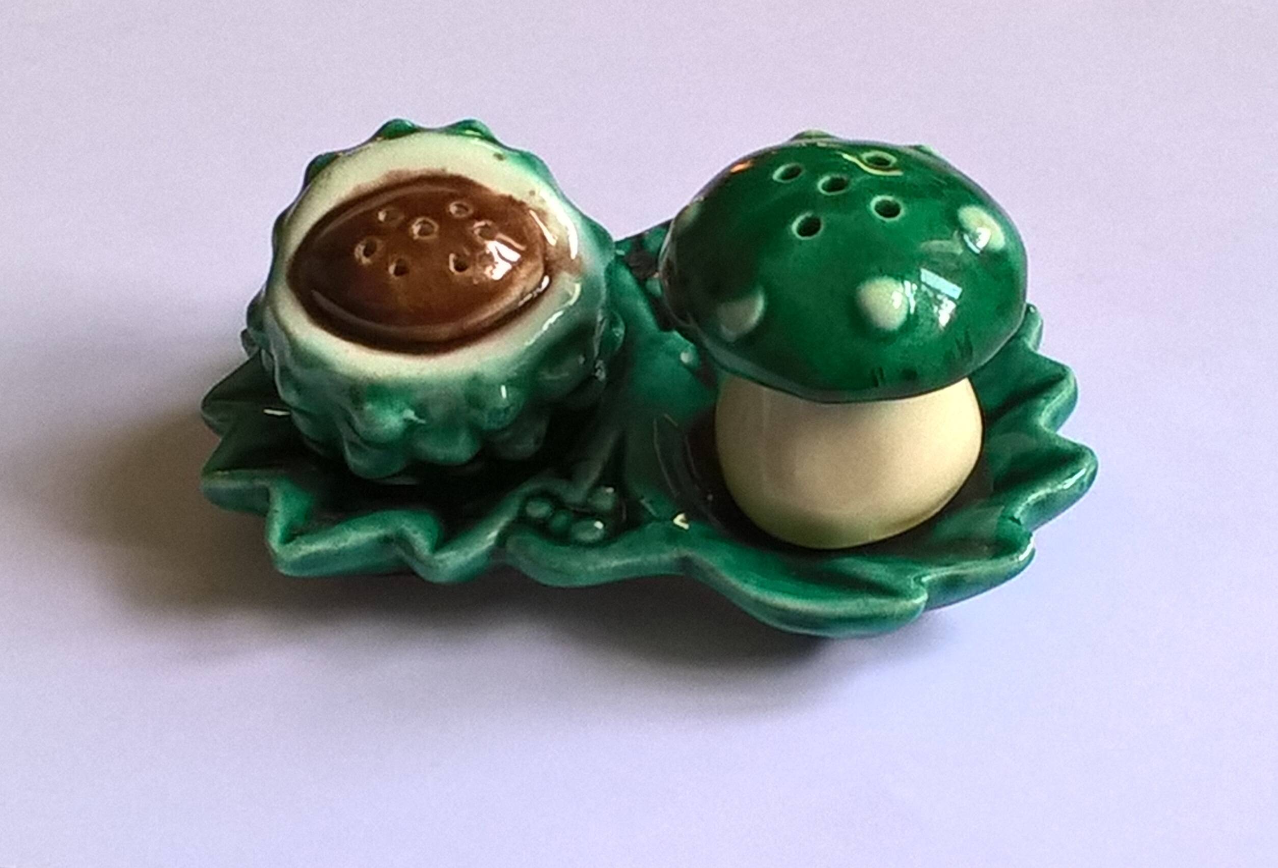Vintage ceramic lot autumn salt pepper mushroom chestnut