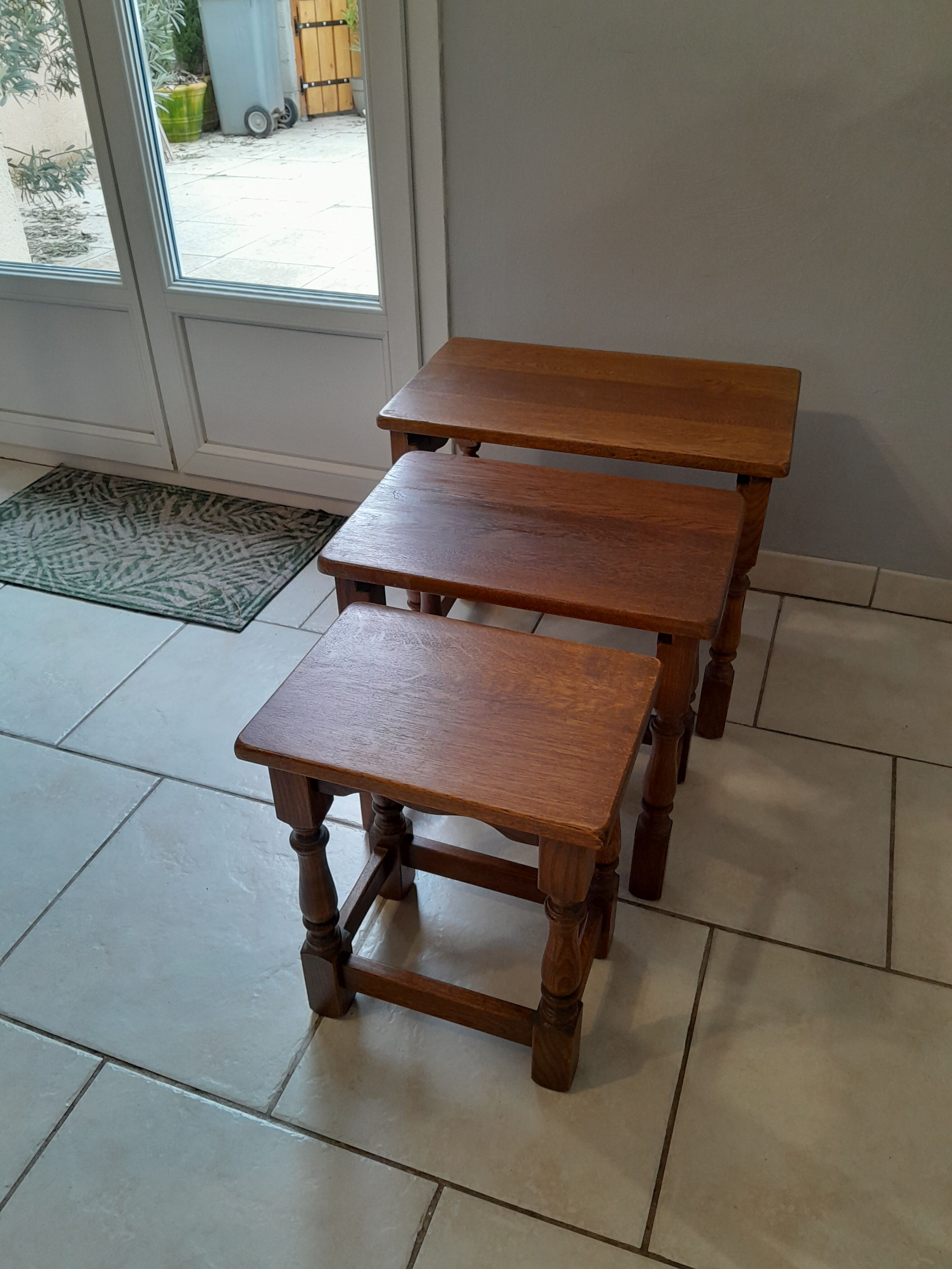 Old oak nesting table