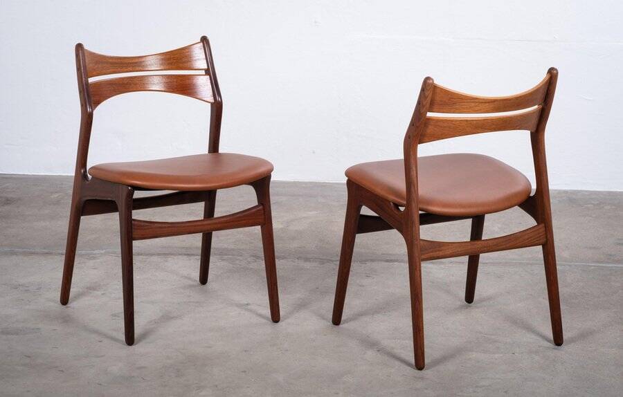 Vintage Danish Dining Chairs in Teak by Erik Buch, 1960s, Set of 4